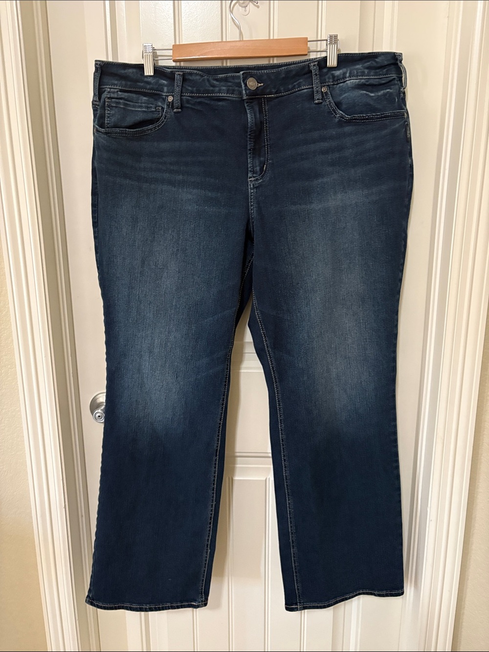 Silver Jeans Women's Dark Blue Bootcut Jeans